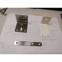 吊柜用的角码加工