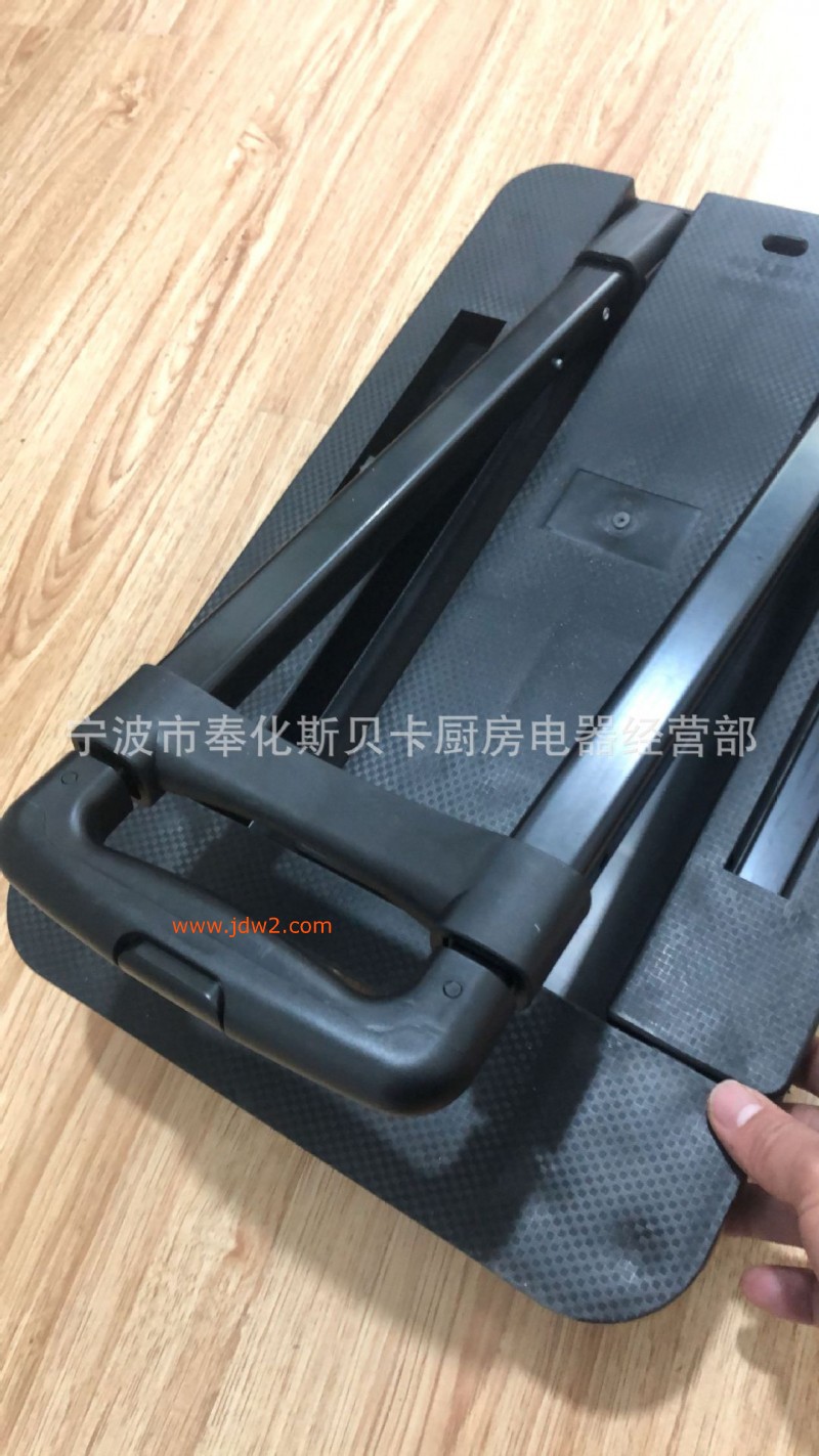 13588465678_295506315