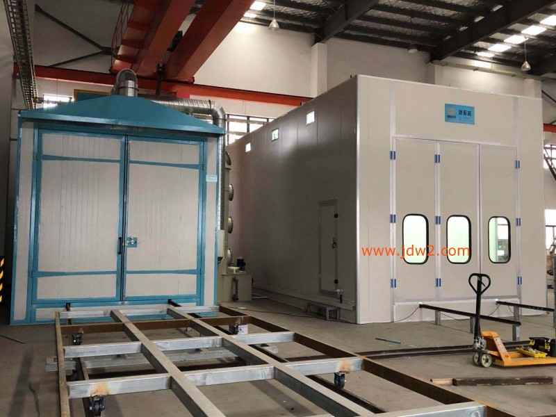 13620825368_776367083