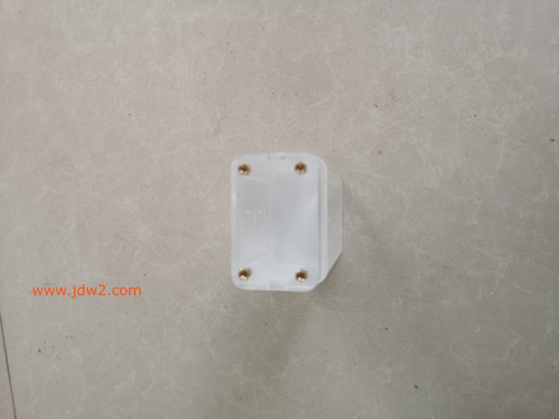 14026571758_1687432425