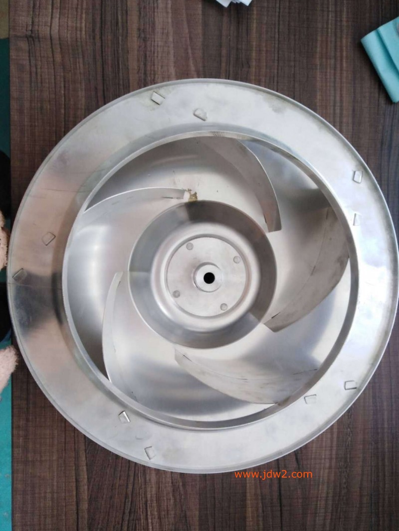 14867671098_903261431