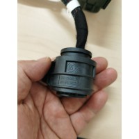 发动机波箱插头加工