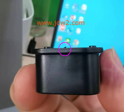 B05U HTR F模 胶口毛边